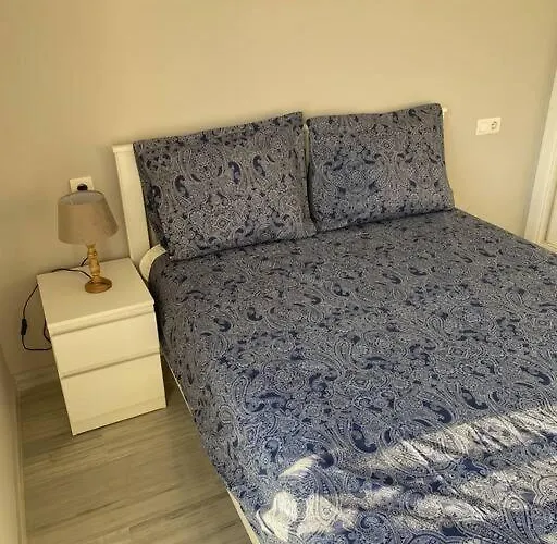 Lovely Tona 托雷莫利诺斯